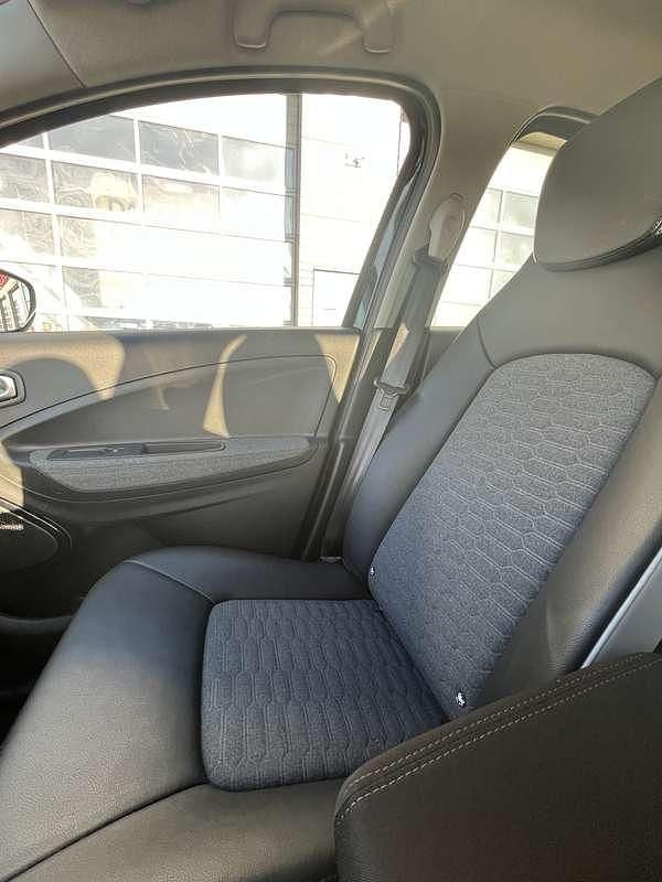 Occasion Renault Zoe Intens 100 kW (136 PK) 2022 Zwart Hatchback