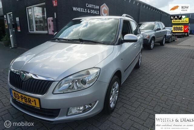 Grijs Gebruikt 2011 Skoda Fabia Ambition Stationwagen | € 2.795 (Goede deal) - Afbeelding 1/4