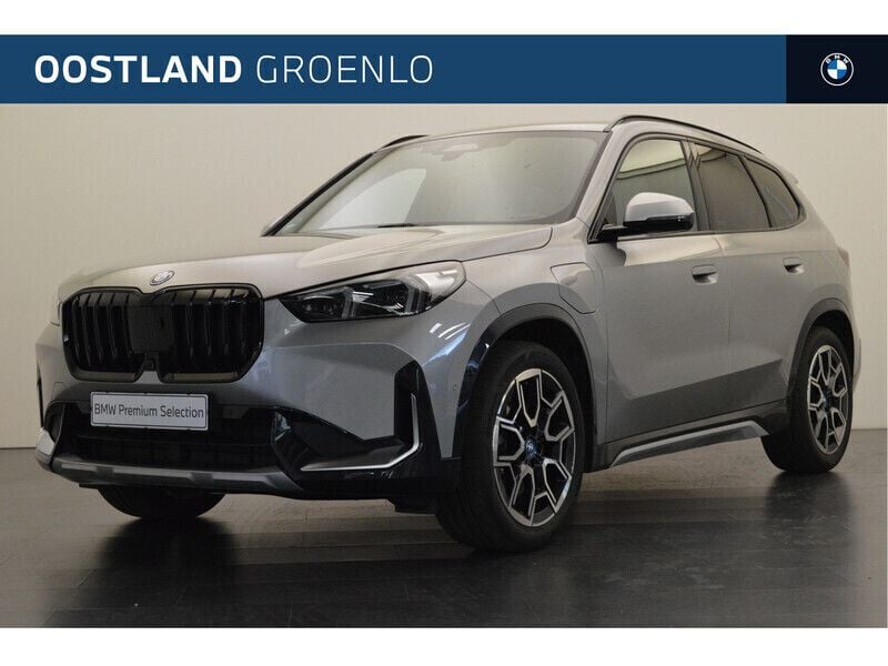Zilver Gebruikt 2024 BMW X1 Executive SUV | € 57.950 (Eerlijke prijs) - Afbeelding 1/4