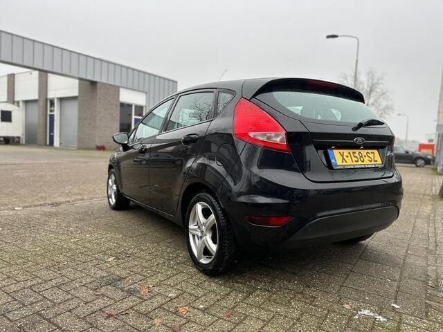 Occasion Ford Fiesta Trend 82 PK (60 kW) 2010 Grijs Hatchback