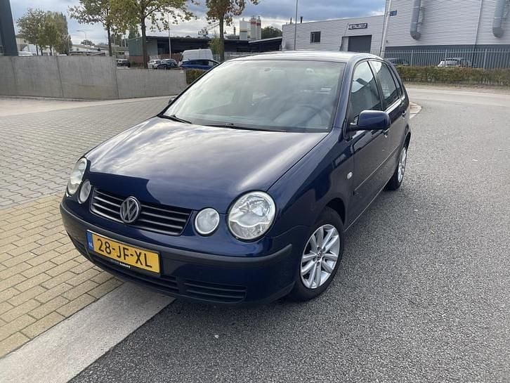 Gebruikt 2002 VW Polo Comfortline | € 1.998 - Afbeelding 1/1