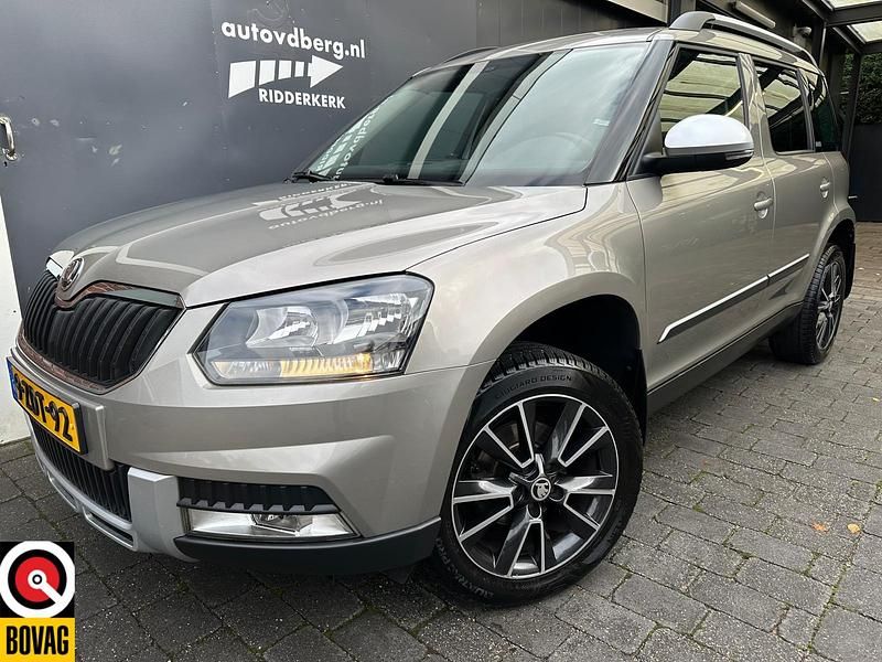 Beige Gebruikt 2015 Skoda Yeti Outdoor Adventure SUV | € 13.950 - Afbeelding 1/4