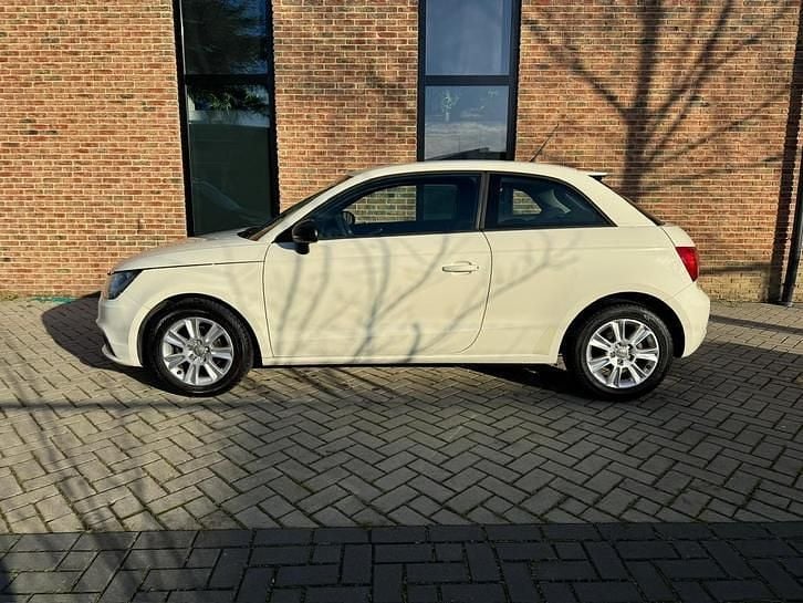 Occasion Audi A1 Attraction 86 PK (63 kW) 2010 Wit Hatchback