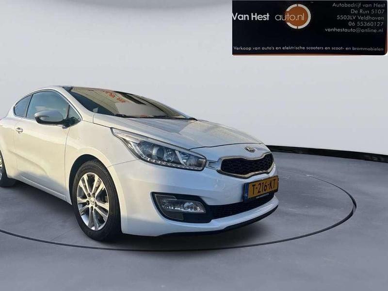 Occasion Kia Ceed 99 PK (72 kW) 2015 Wit Hatchback