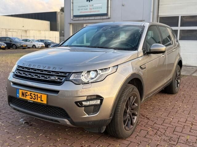 Grijs Gebruikt 2017 Land Rover Discovery Sport HSE SUV | € 8.250 - Afbeelding 1/4