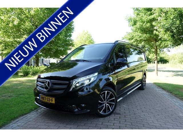 Zwart Gebruikt 2021 Mercedes Vito MPV | € 32.950 (Eerlijke prijs) - Afbeelding 1/4