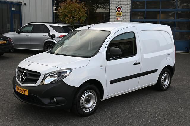 Wit Gebruikt 2021 Mercedes Citan 109 Van | € 12.950 (Duur) - Afbeelding 1/4