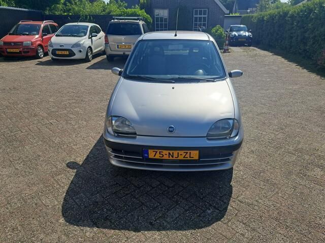 Afbeelding 2/4