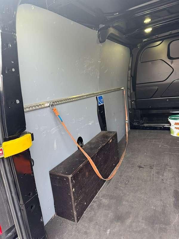 Occasion Ford Transit Custom 131 PK (96 kW) 2017 Zwart Van