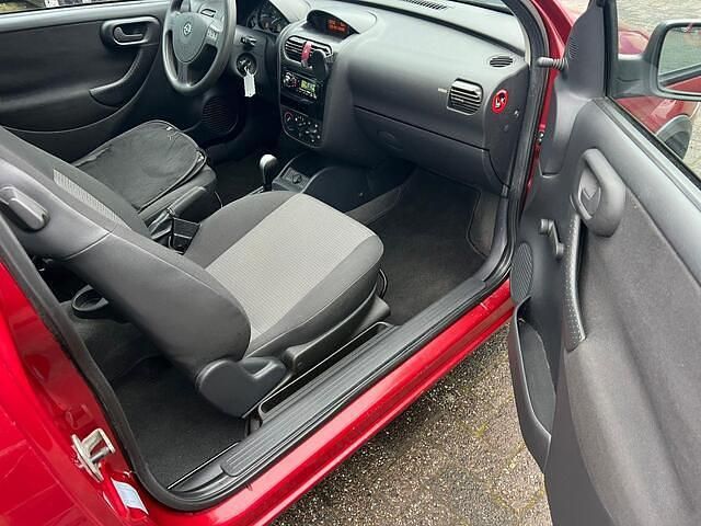 Occasion Opel Corsa 80 PK (58 kW) 2006 Rood Hatchback