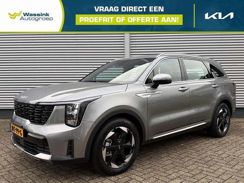 Grijs Occasion 2025 Kia Sorento SUV | € 53.900 (Super prijs) - Afbeelding 1/4