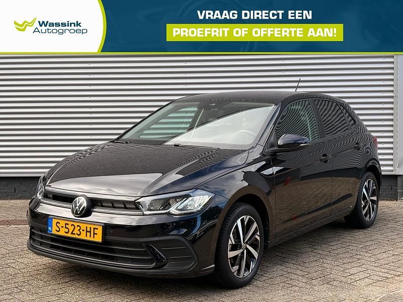 Zwart Gebruikt 2022 VW Polo Business Hatchback | € 17.990 (Eerlijke prijs) - Afbeelding 1/4