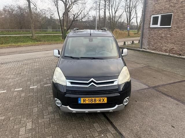 Zwart Occasion 2011 Citroën Berlingo MPV | € 4.950 (Goede deal) - Afbeelding 1/4