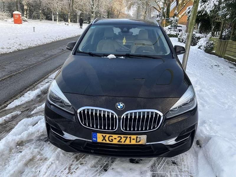 Bruin Gebruikt 2019 BMW 218 Stationwagen | € 18.000 (Goede deal) - Afbeelding 1/4