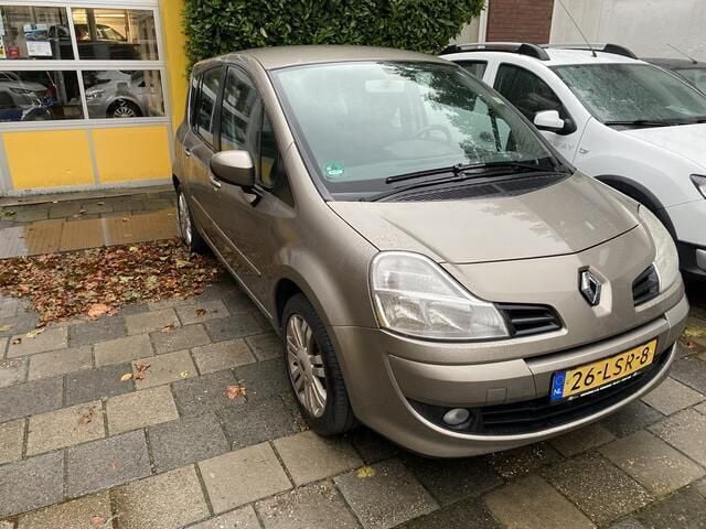 Occasion Renault Grand Modus Exception 101 PK (74 kW) 2010 Beige MPV