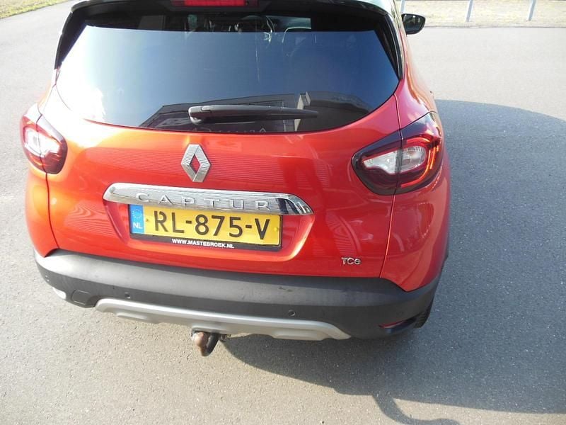 Occasion Renault Captur Intens 90 PK (66 kW) 2018 Rood SUV