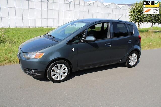 Grijs Gebruikt 2012 Mitsubishi Colt Edition Hatchback | € 4.950 (Eerlijke prijs) - Afbeelding 1/4