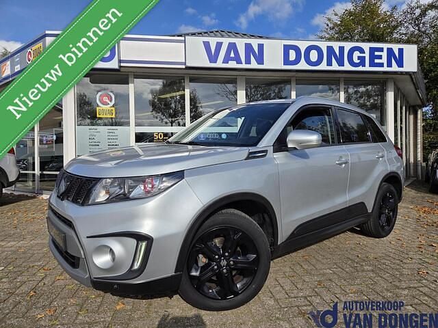 Zilver Gebruikt 2017 Suzuki Vitara SUV | € 16.345 (Eerlijke prijs) - Afbeelding 1/4