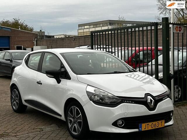 Wit Gebruikt 2015 Renault Clio IV Collection Hatchback | € 6.999 (Eerlijke prijs) - Afbeelding 1/4