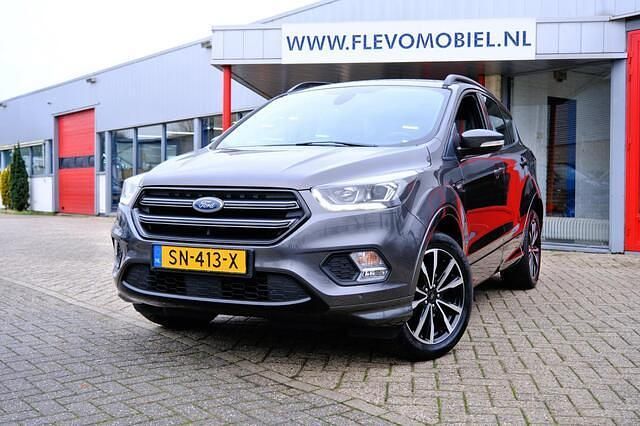 Grijs Occasion 2018 Ford Kuga ST-Line SUV | € 14.850 (Eerlijke prijs) - Afbeelding 1/4
