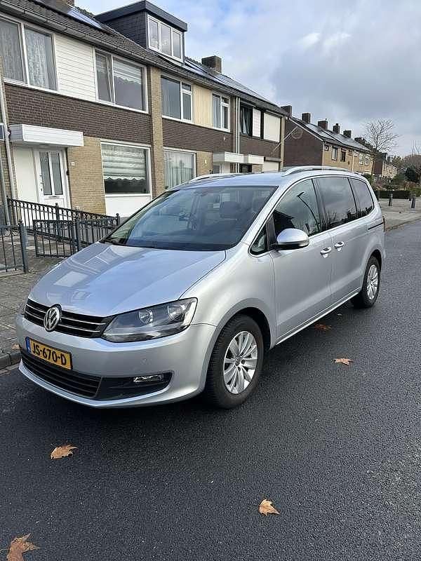 Occasion 2016 VW Sharan MPV | € 18.750 (Eerlijke prijs) - Afbeelding 1/4