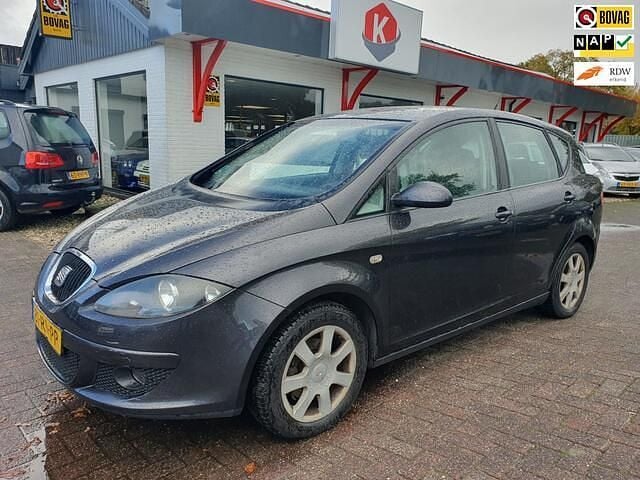 Zwart Gebruikt 2005 Seat Toledo Stylance Stationwagen | € 1.850 - Afbeelding 1/4