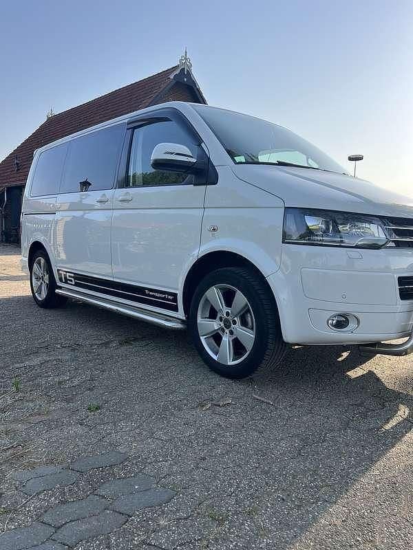 Wit Gebruikt 2014 VW T5 Van | € 16.700 - Afbeelding 1/4
