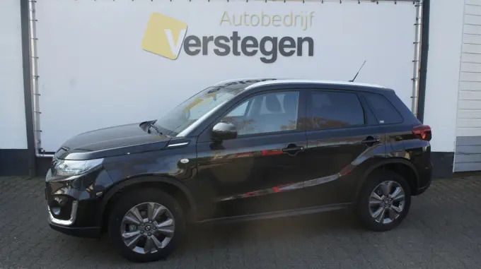 Gebruikt 2022 Suzuki Vitara SUV | € 29.450 (Duur) - Afbeelding 1/4