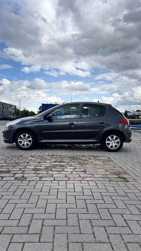 Occasion Peugeot 206 73 PK (53 kW) 2010 Grijs Hatchback