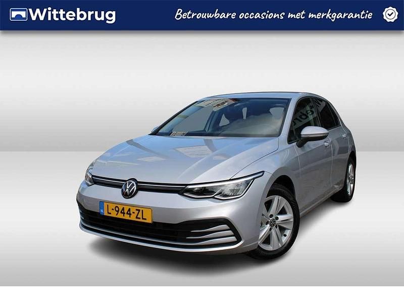 Grijs Occasion 2021 VW Golf VIII Life Hatchback | € 16.450 (Eerlijke prijs) - Afbeelding 1/2