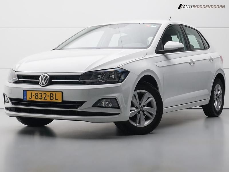 Wit Gebruikt 2020 VW Polo Comfortline Hatchback | € 12.945 (Super prijs) - Afbeelding 1/4