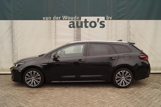 Zwart Gebruikt 2020 Toyota Corolla Business Edition Stationwagen | € 19.900 (Eerlijke prijs) - Afbeelding 1/4