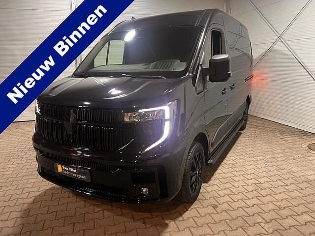Zwart Gebruikt 2024 Renault Master Van | € 39.950 (Iets duurder) - Afbeelding 1/4