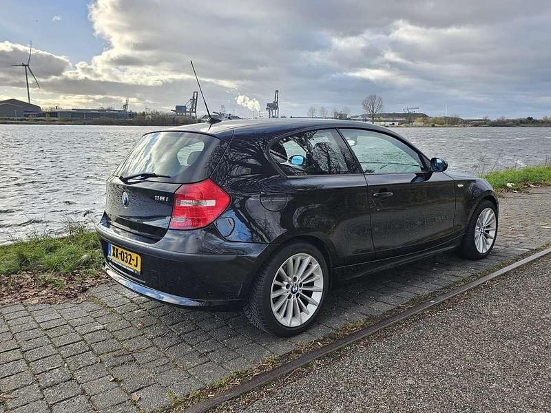 Occasion BMW 116 122 PK (89 kW) 2007 Zwart Hatchback