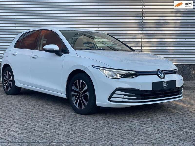 Wit, metallic lak Gebruikt 2021 VW Golf VIII Edition Hatchback | € 21.950 (Super prijs) - Afbeelding 1/4