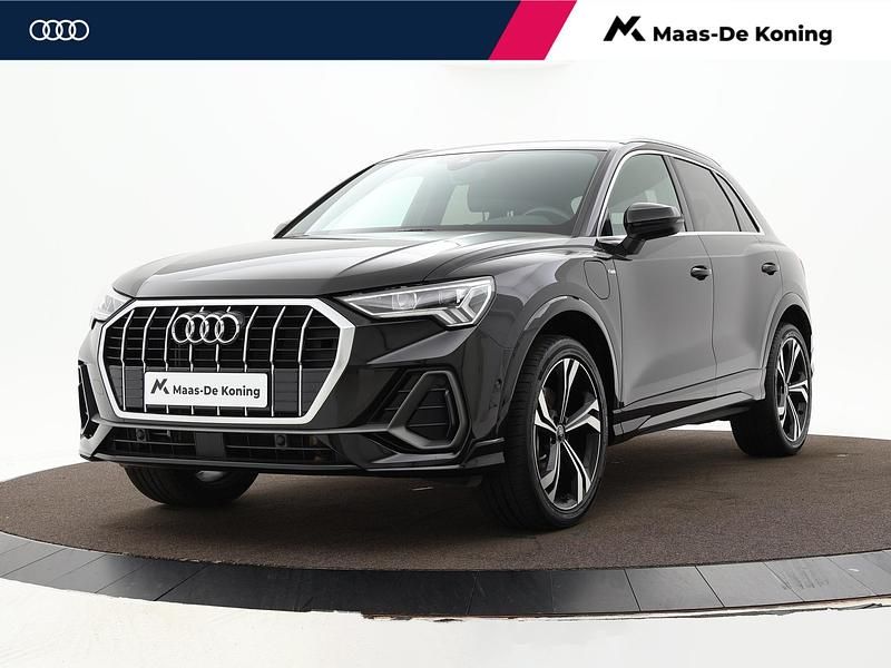 Zwart Gebruikt 2023 Audi Q3 Design SUV | € 42.880 (Iets duurder) - Afbeelding 1/4
