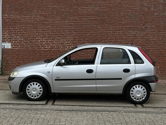 Occasion Opel Corsa Njoy 75 PK (55 kW) 2003 Grijs, metallic lak Hatchback