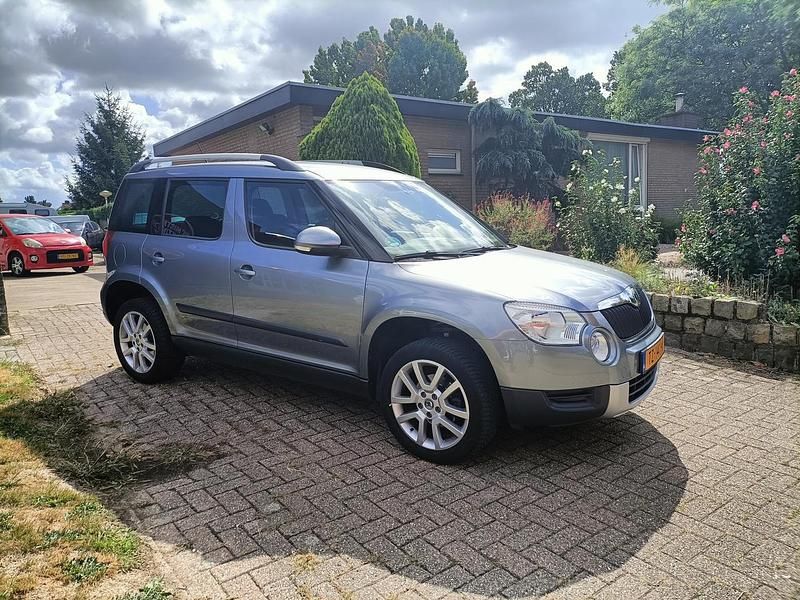 Occasion Skoda Yeti Ambition 123 PK (90 kW) 2011 Grijs SUV