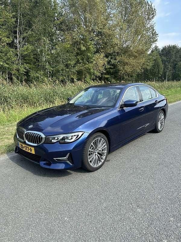 Gebruikt 2019 BMW 330 Luxury Line Sedan | € 27.950 - Afbeelding 1/4