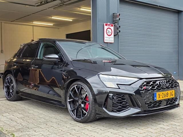 Occasion Audi RS3 Sportback Basis 400 PK (294 kW) 2022 Zwart Hatchback