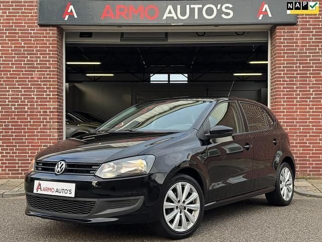 Zwart Gebruikt 2011 VW Polo Hatchback | € 6.250 (Eerlijke prijs) - Afbeelding 1/4