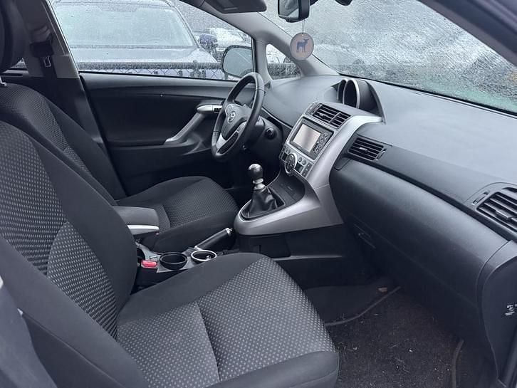 Occasion Toyota Verso 177 PK (130 kW) 2011 Grijs MPV