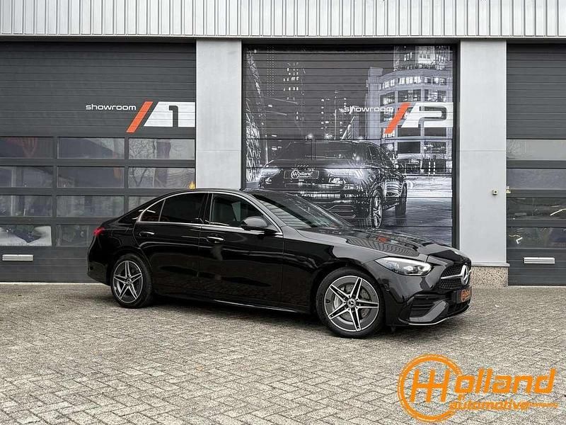 Zwart Gebruikt 2024 Mercedes C300e AMG line Plus Sedan | € 45.950 (Super prijs) - Afbeelding 1/4