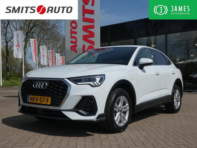 Wit Occasion 2021 Audi Q3 Sport SUV | € 34.295 - Afbeelding 1/4