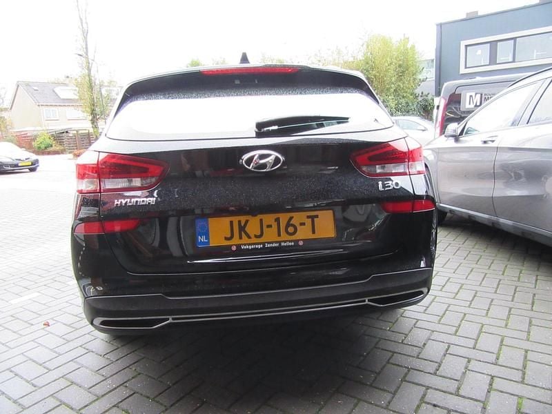 Occasion Hyundai i30 Comfort 120 PK (88 kW) 2023 Zwart Stationwagen