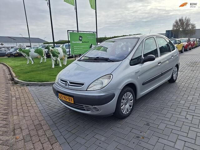 Grijs Gebruikt 2003 Citroën Xsara Picasso MPV | € 1.999 (Eerlijke prijs) - Afbeelding 1/4