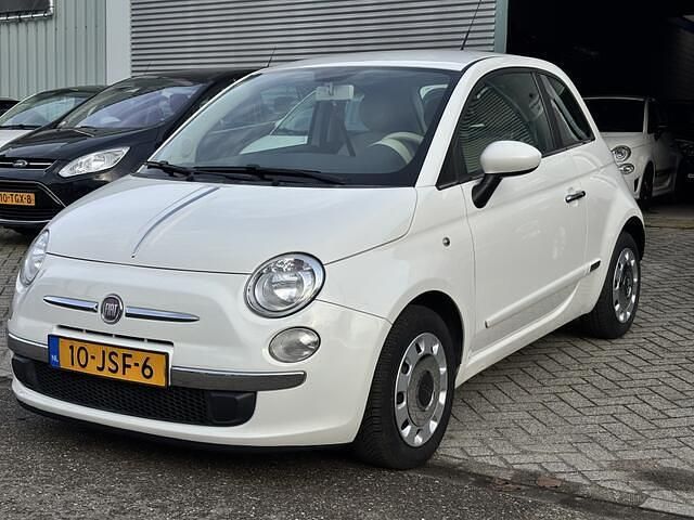 Wit Occasion 2009 Fiat 500 Pop Hatchback | € 4.990 (Duur) - Afbeelding 1/4