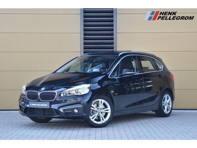 Zwart Gebruikt 2017 BMW 220 Executive Stationwagen | € 19.950 (Eerlijke prijs) - Afbeelding 1/4