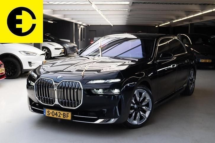 Zwart Gebruikt 2023 BMW i7 Executive Sedan | € 84.950 (Super prijs) - Afbeelding 1/4