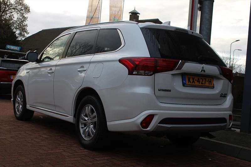 Occasion Mitsubishi Outlander P-HEV 2016 Wit SUV